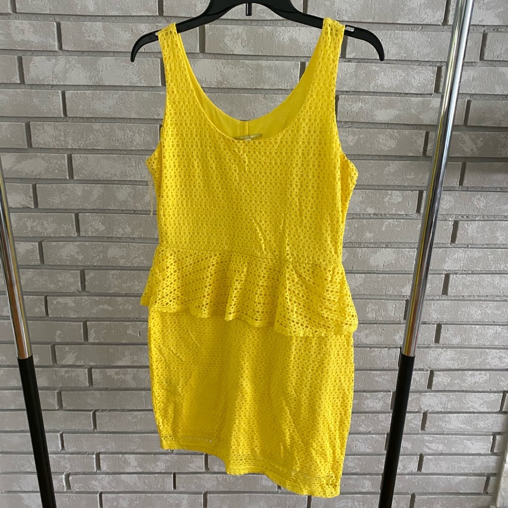 Yellow bodycon dress